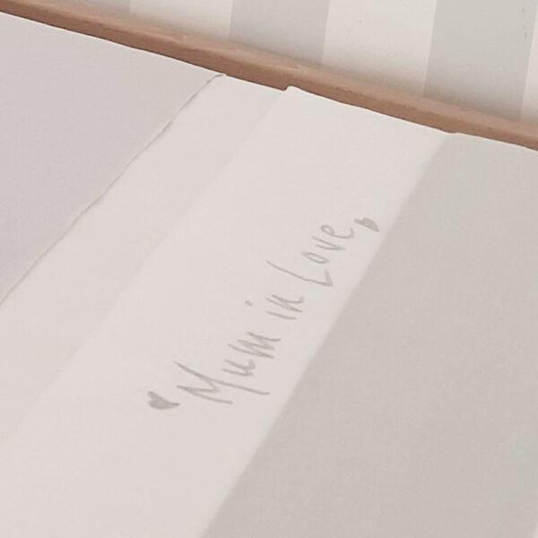 Lenzuolo ricamato Mum in Love - immagine 3