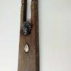 Gesù crocifisso su legno portatore della preziosità della vita